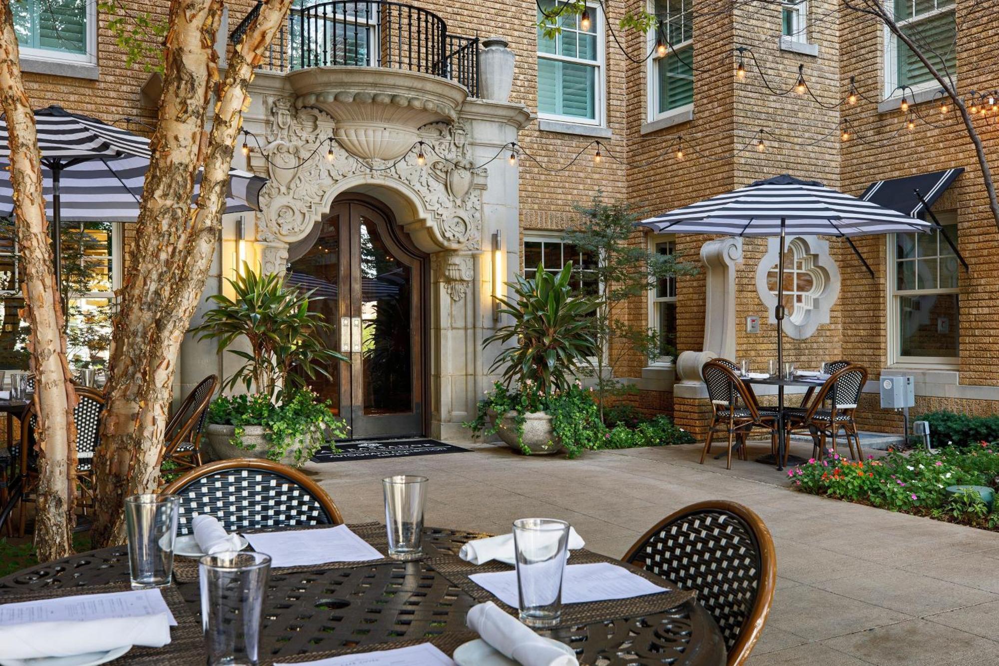 Ambassador Hotel Oklahoma City, Autograph Collection Exterior foto